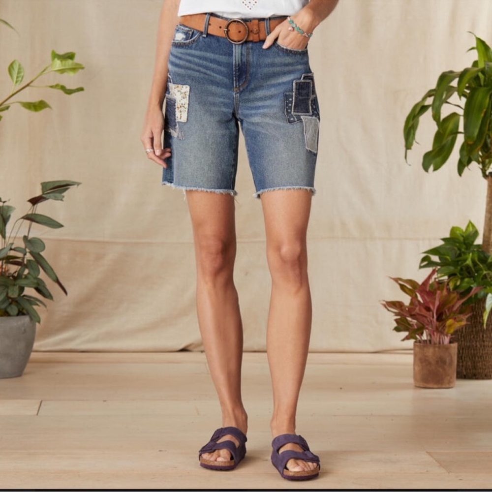 Sundance Patched Up Bermuda Denim Short by Driftwood
NWT | 27